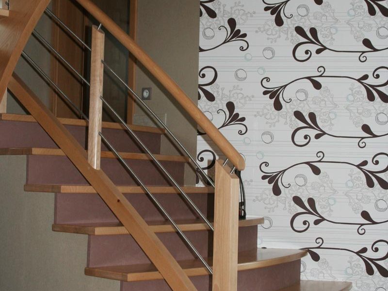 Escalier classique bois en Alsace