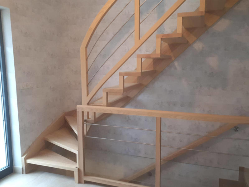Escalier à limon bois fabrication en Alsace