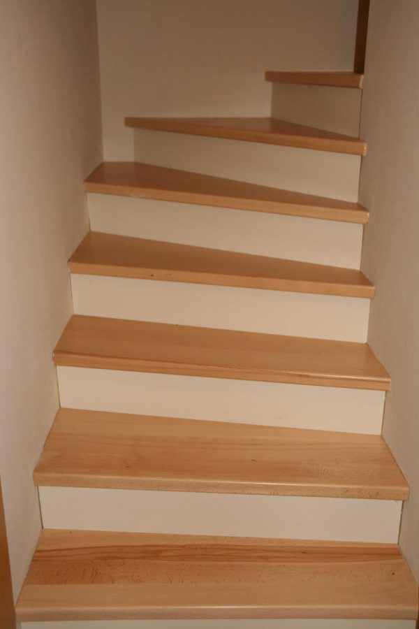 Habillage Escalier classique bois en Alsace