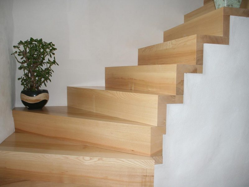 Habillage Escalier moderne bois en Alsace