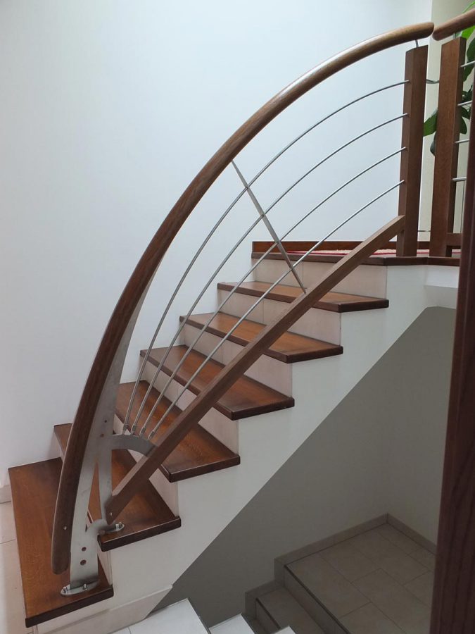 Rambarde d'escalier arrondie en Alsace