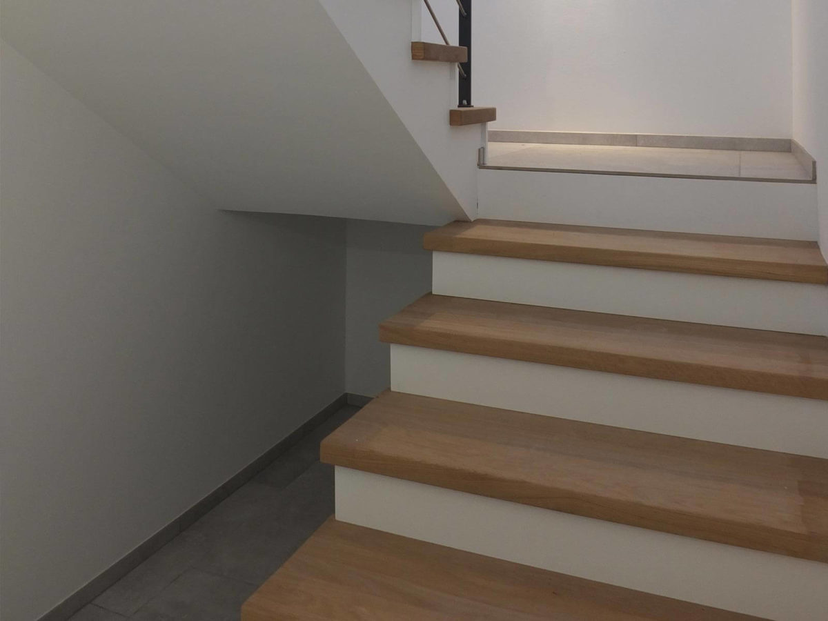 Habillage bois escalier en Alsace